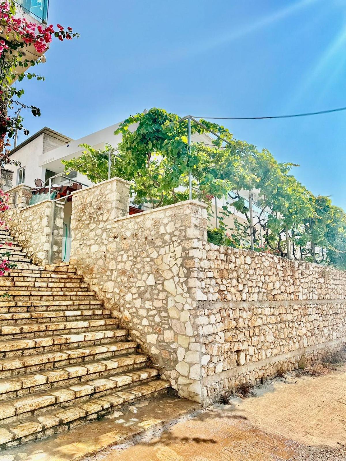 Apartaments Rraku Sarandë 외부 사진