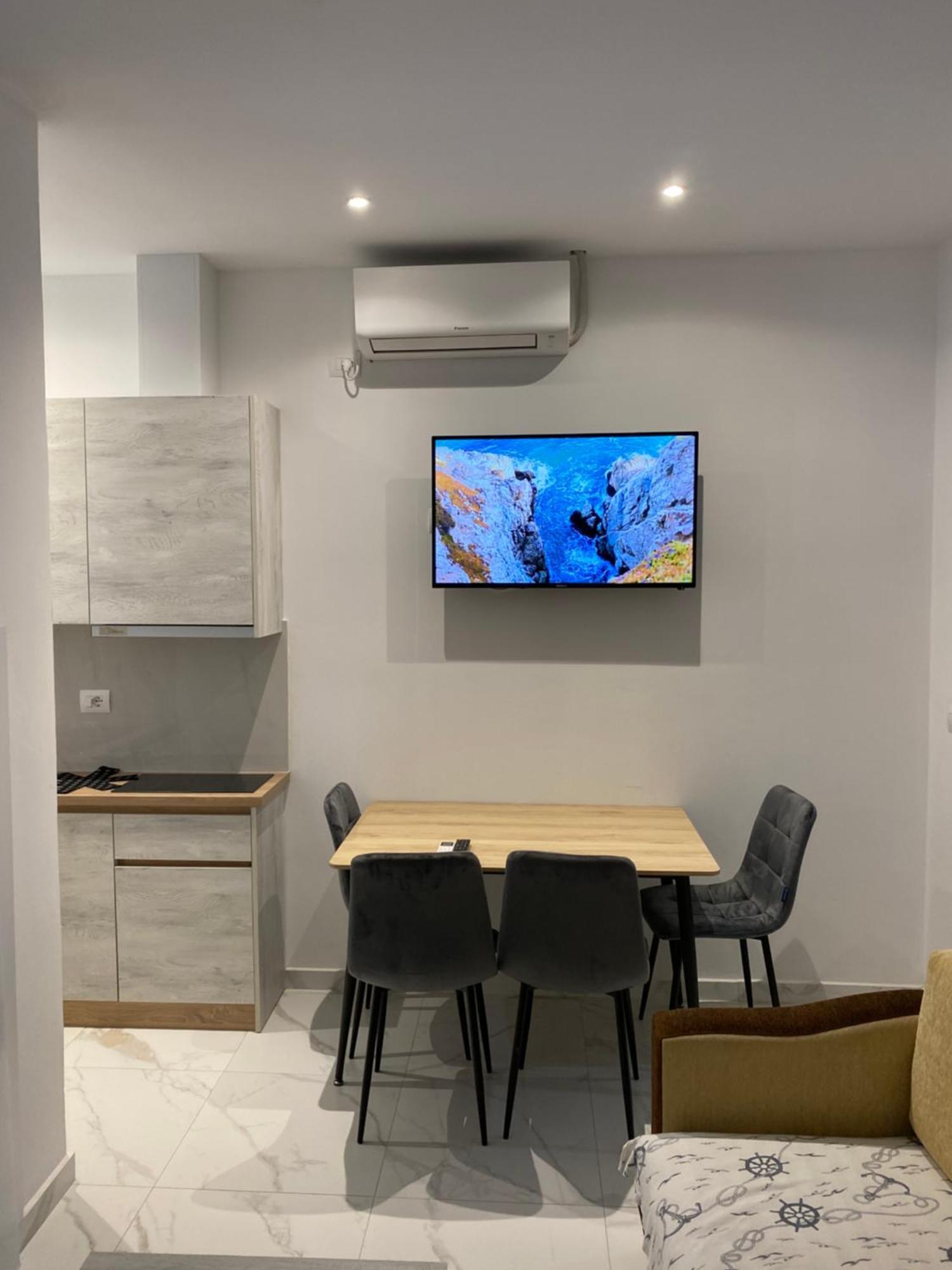 Apartaments Rraku Sarandë 외부 사진