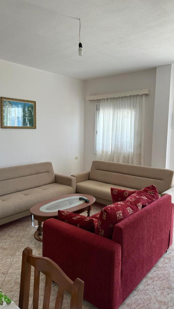 Apartaments Rraku Sarandë 객실 사진